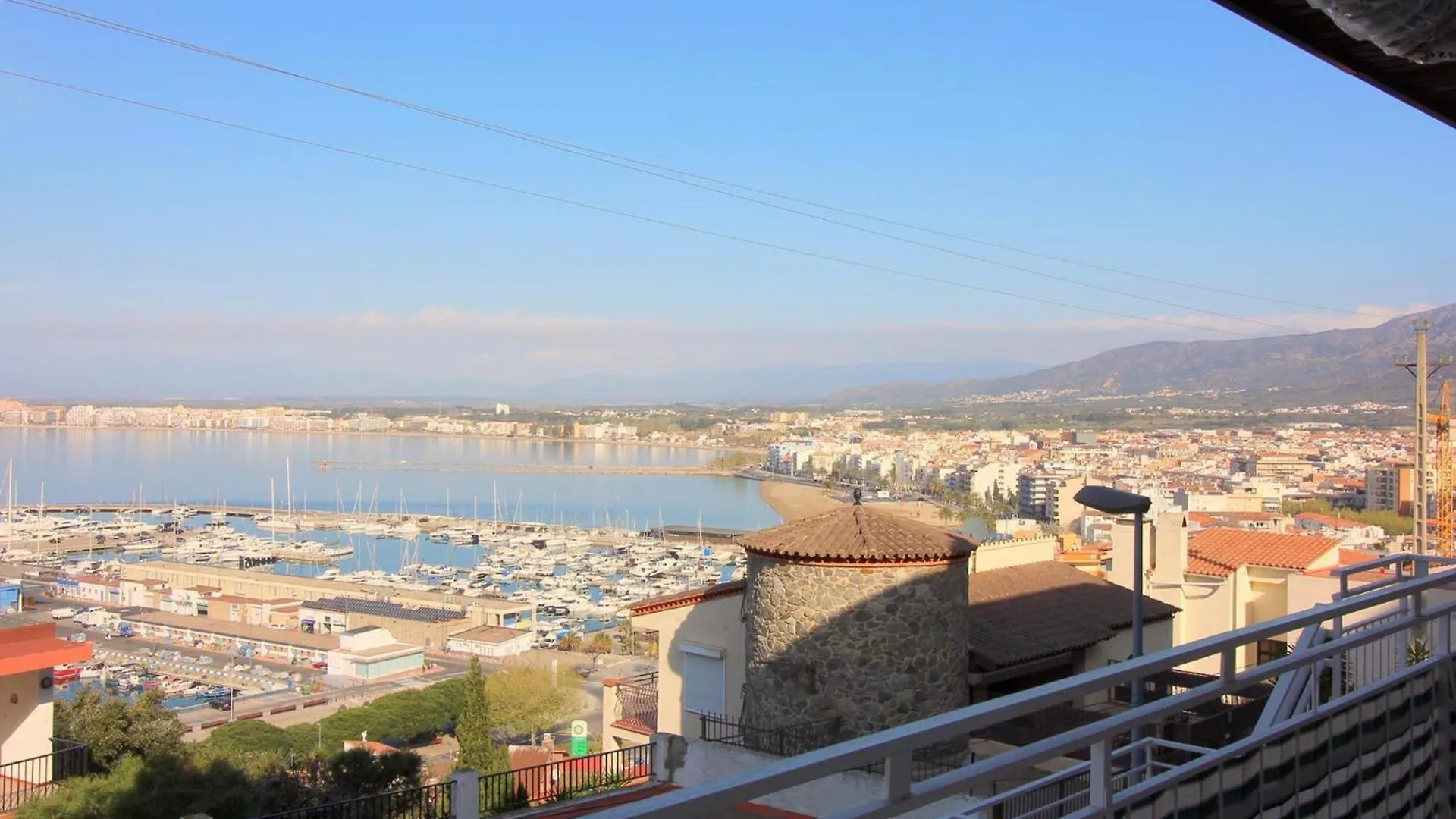 El Retiro A-5 - Apartamento Muy Agradable Con Vista Panoramica Al Puerto Y A La Bahia De Roses. - Es-228-94 Roses